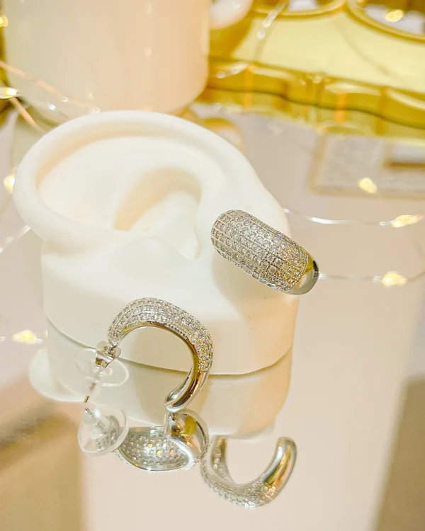 02eb64f74fbeabb532940b49788b4977_photo-1.webp Eliana Plateado