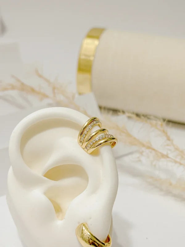 059e123ec7eb5714b731bd276c77976b_photo-1.webp Malu Earcuff