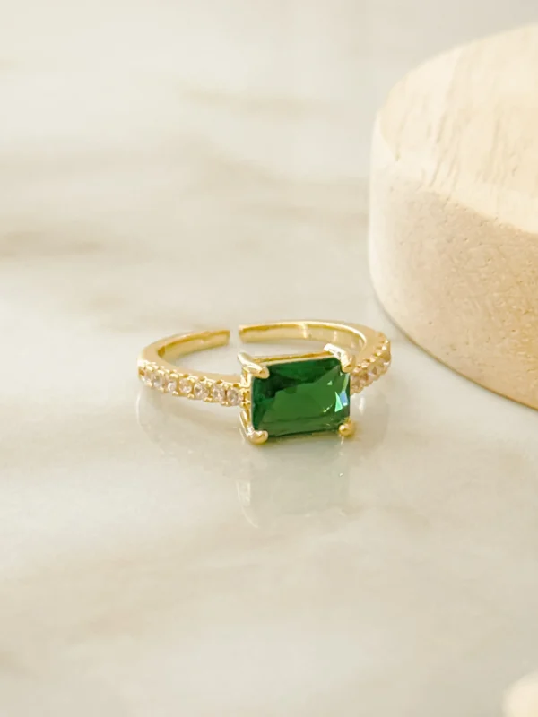 3de3c36746fe7c20de15c2fdca7de476_photo-1.webp Circon Green