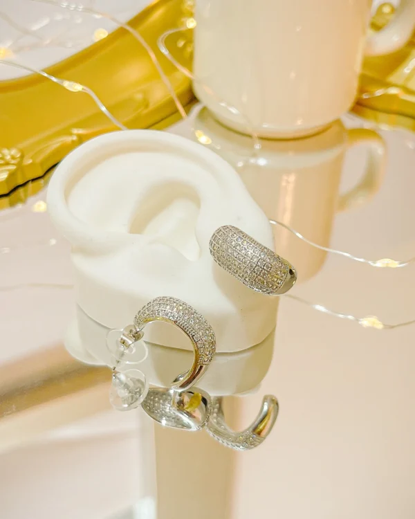 42f684d928f02a50f1f1245f3dd3a2ea_photo-1.webp Eliana Plateado