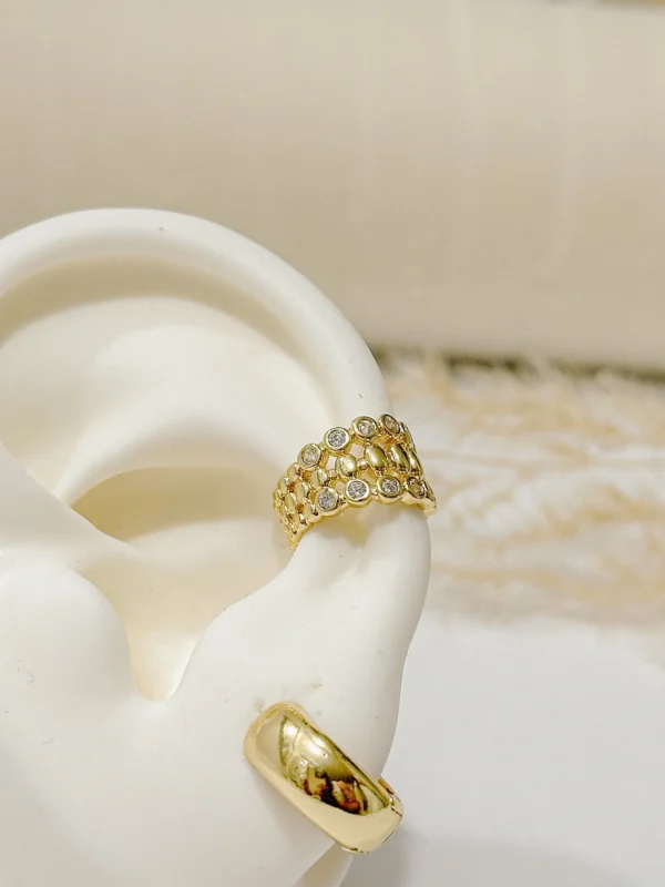 62a3d9cedd07bcb454892b82ee67805d_photo-1.webp Patri Earcuff