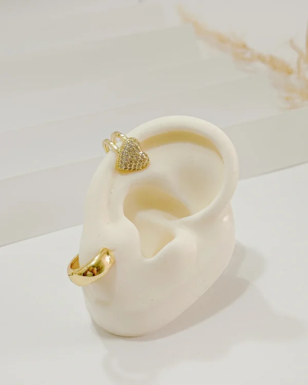 8068f8076018c51e58d834a62917446c_photo-1.webp Heart Cuff