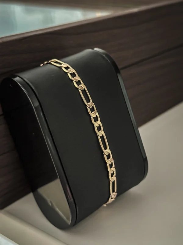 80f49f6d9a03900f0e1e727609c58efb_photo.webp Heros Classic