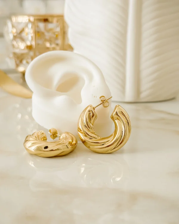 945904e5c5925565e2f42740195446ea_photo-1.webp Aura Maxi