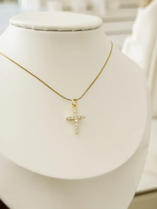 b9e9c60c4733e54cd2c943bf5cccbdb1_photo-1.webp Cruz Duvett