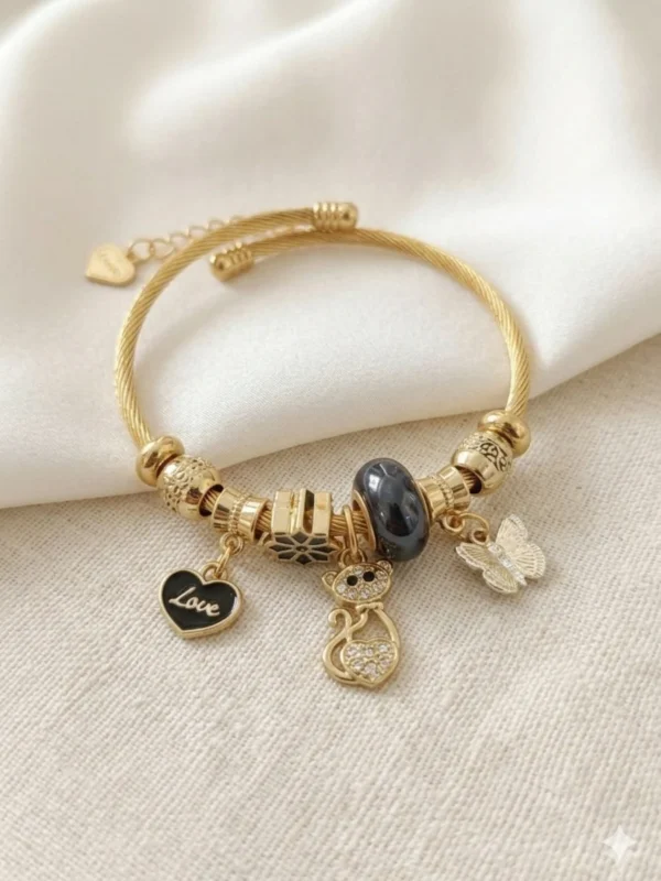 Multi Charm Black