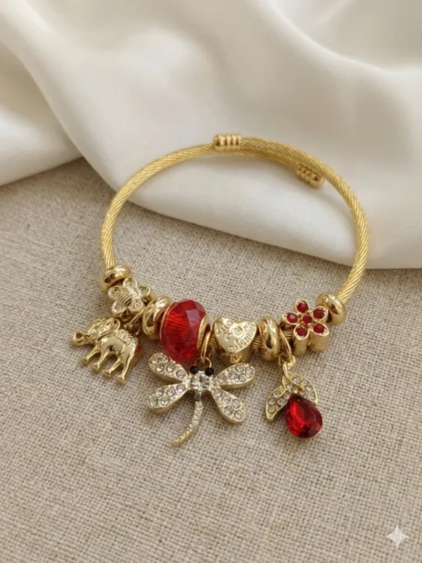 Multi Charm Red