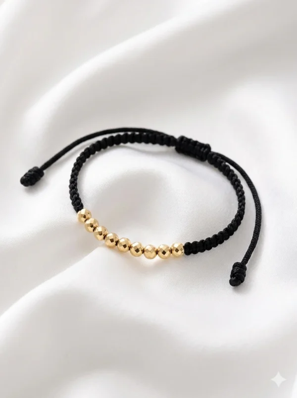 Artemis Black
