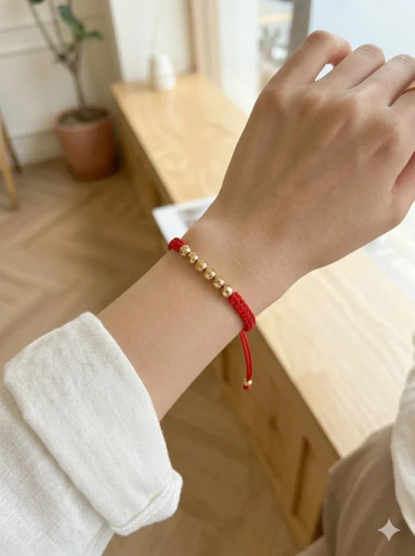Artemis Red
